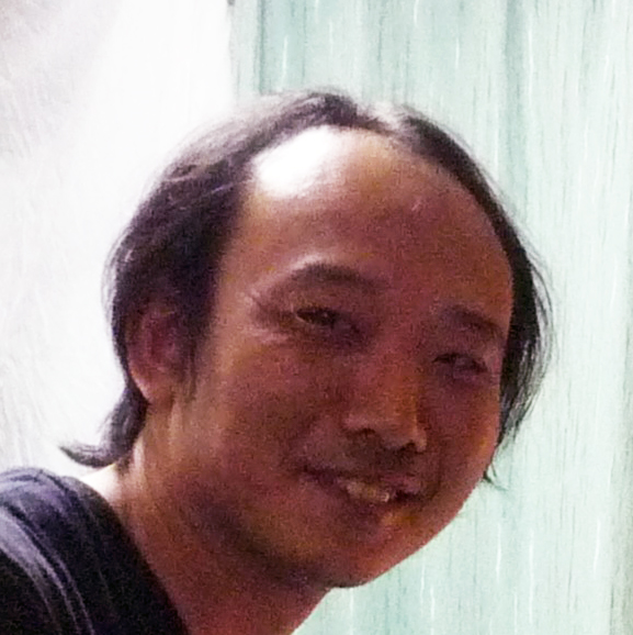 立川　佳明
